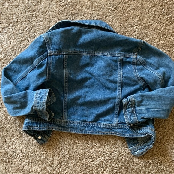 This beautiful blue Jean jacket sparkles - Picture 3 of 3